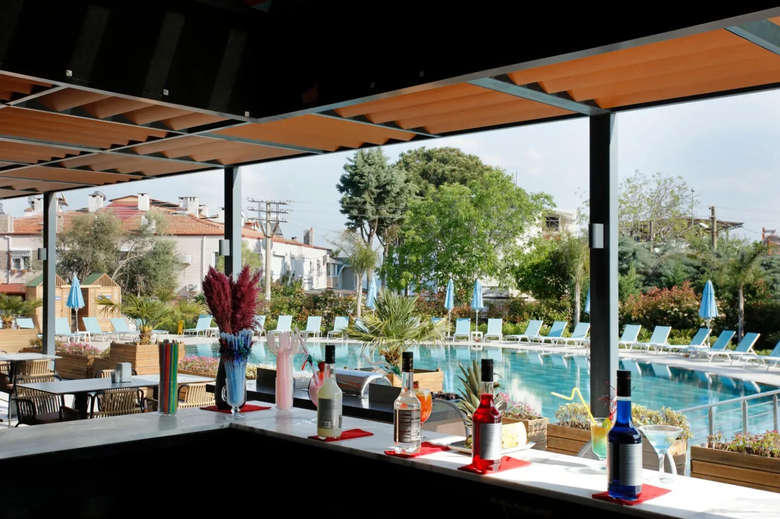Poolside Bar