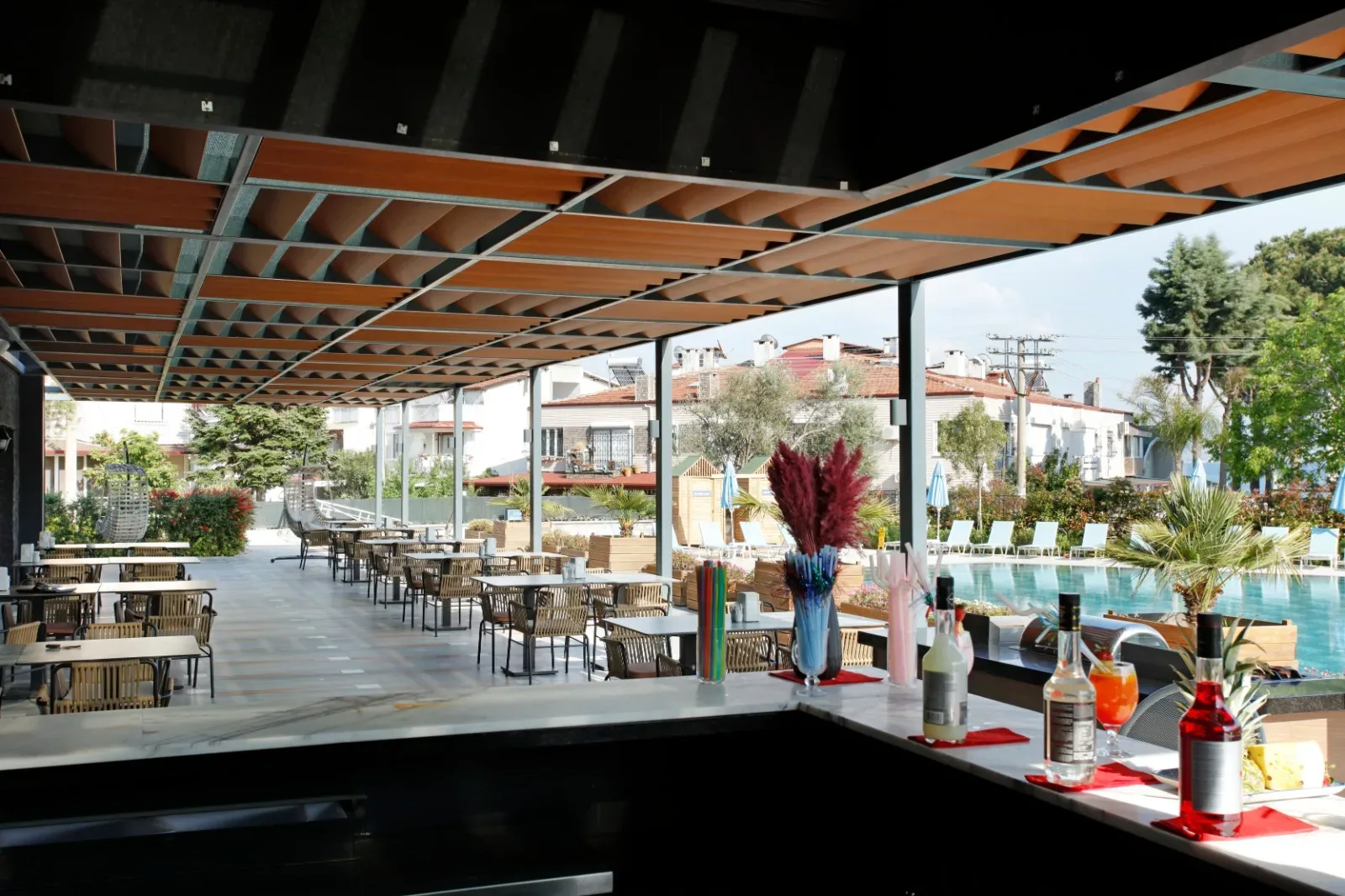 Poolside Bar